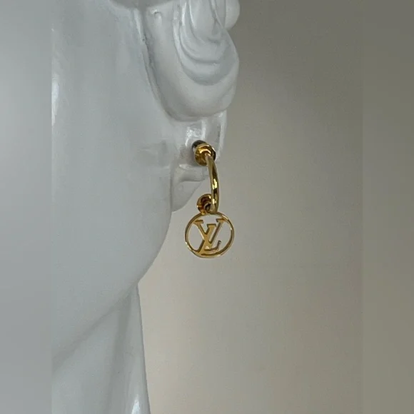 Louis Vuitton Monogram Boucle D'oreille Blooming Earrings - Picture 8 of 9